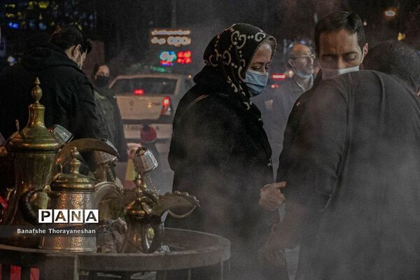 مراسم پخت و توزیع شله زرد به مناسبت سالگرد شهادت ام ابیها حضرت زهرا (س) در شیراز