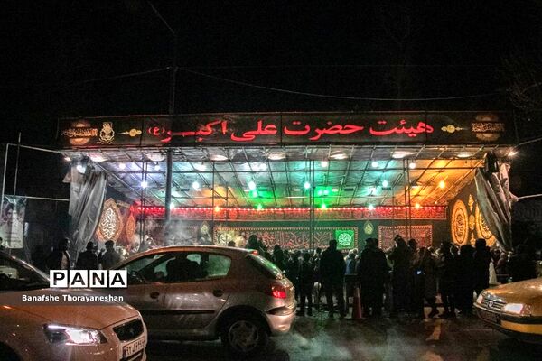 مراسم پخت و توزیع شله زرد به مناسبت سالگرد شهادت ام ابیها حضرت زهرا (س) در شیراز