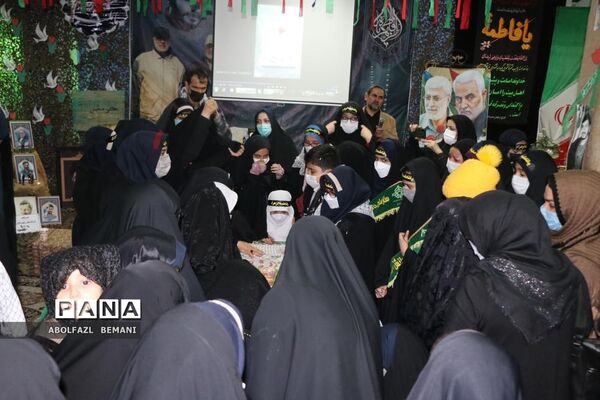 یادواره شهدا در مدرسه تمام تشکیلاتی شهید بیطرفان قم