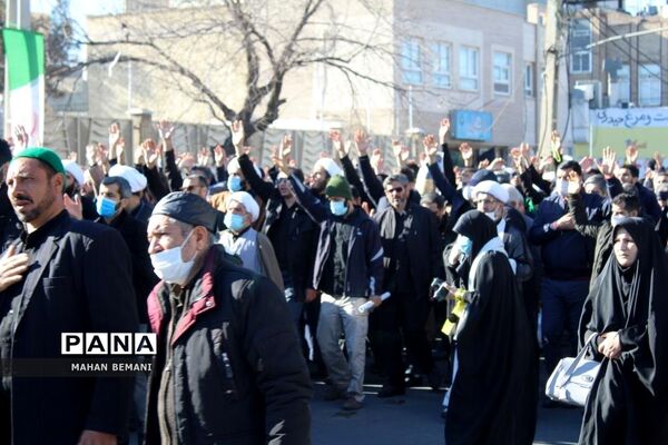 خاکسپاری دو شهید گمنام در مدرسه علمیه فاطمی