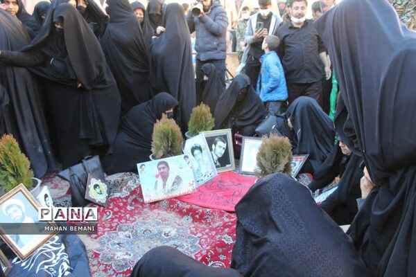 خاکسپاری دو شهید گمنام در مدرسه علمیه فاطمی