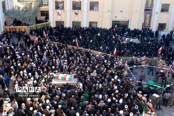 خاکسپاری دو شهید گمنام در مدرسه علمیه فاطمی