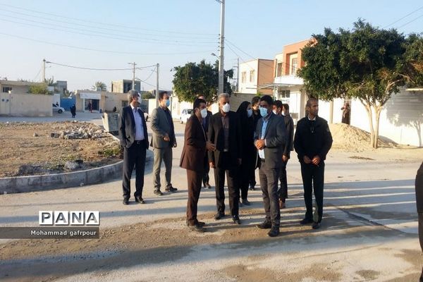 بازدید فرماندار بوشهر از روستای هلیله
