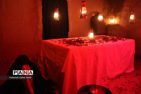 برپایی نمایشگاه  «یاس کبود« در زابل