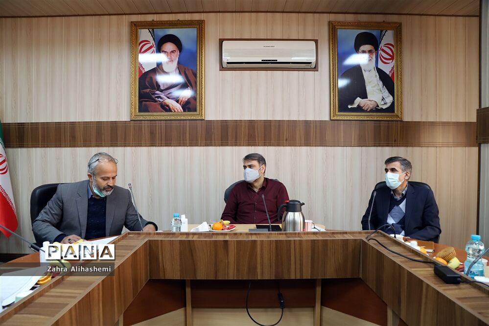 نشست ضمن خدمت تولید محتوای آموزشی دوره ابتدایی شهر تهران