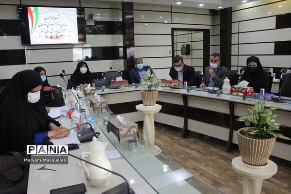 نشست کارشناسان مدارس و مراکز غیردولتی و شوراهای آموزش و پرورش استان بوشهر