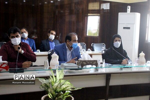 نشست کارشناسان مدارس و مراکز غیردولتی و شوراهای آموزش و پرورش استان بوشهر