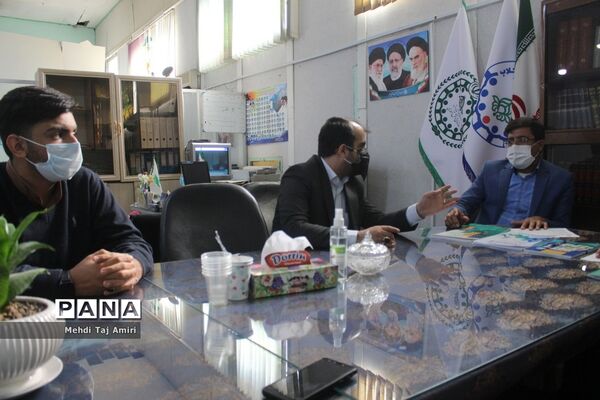 جلسه هم‌اندیشی مشاور جوان استاندار بوشهر با سازمان دانش‌آموزی استان