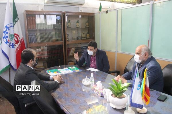 جلسه هم‌اندیشی مشاور جوان استاندار بوشهر با سازمان دانش‌آموزی استان