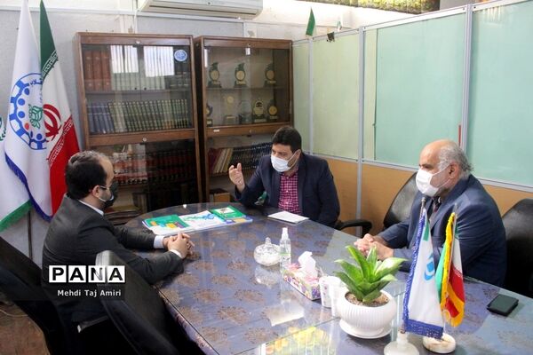 جلسه هم‌اندیشی مشاور جوان استاندار بوشهر با سازمان دانش‌آموزی استان