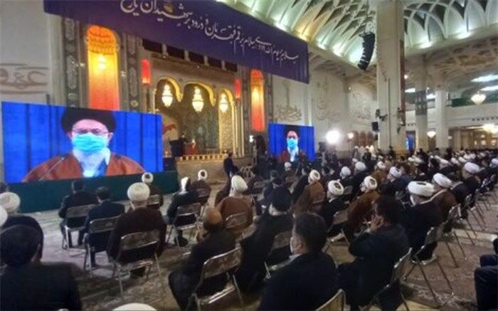 دیدار رهبر انقلاب با مردم قم در سالروز قیام تاریخی ۱۹ دی ۱۳۵۶