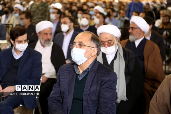 دیدار مردم قم با رهبر انقلاب در سالروز قیام 19 دی