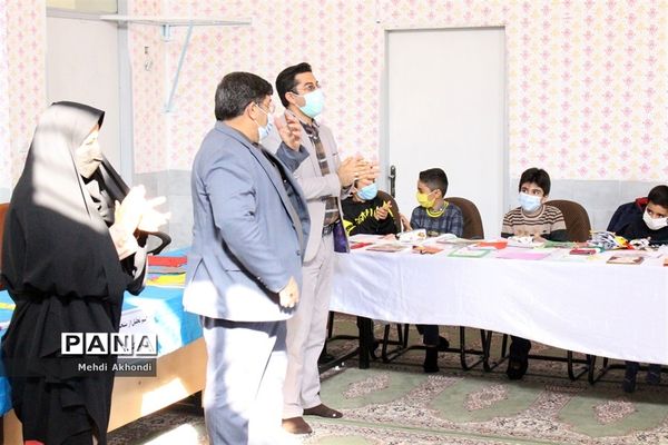 آیین تجلیل از برگزیدگان جشنواره کتاب من