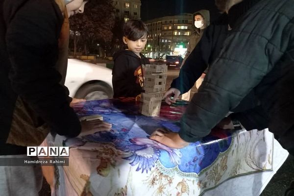 اجرای برنامه‌های فرهنگی و اجتماعی و برپایی غرفه‌های مربوطه در محله کیانشهر منطقه ۱۵