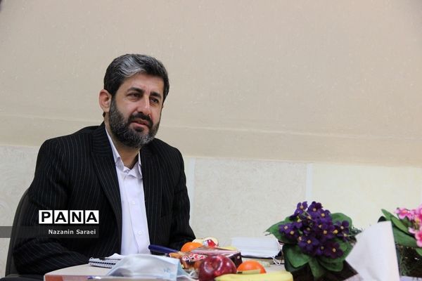 تجلیل از خانواده شهدای مدافع حرم در اسلامشهر