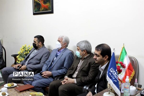 عقد تفاهم‌نامه همکاری مشترک پخش فیلم سینمایی مرد نقره‌ای