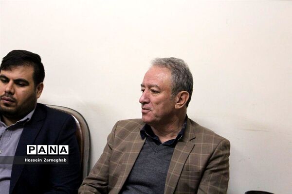 عقد تفاهم‌نامه همکاری مشترک پخش فیلم سینمایی مرد نقره‌ای