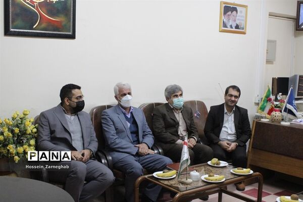 عقد تفاهم‌نامه همکاری مشترک پخش فیلم سینمایی مرد نقره‌ای