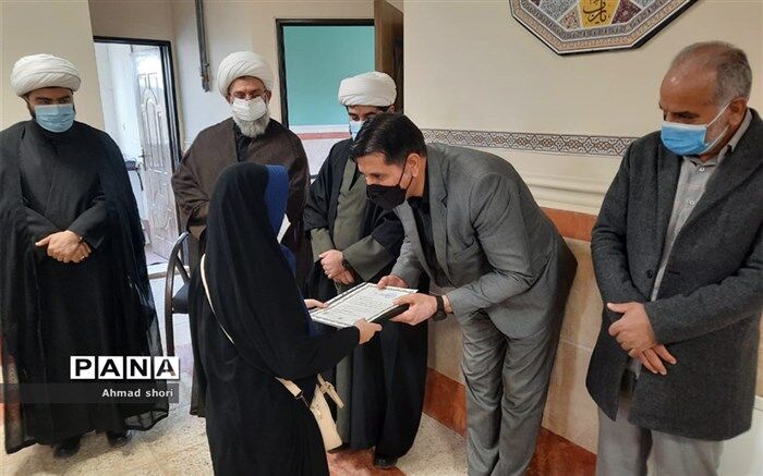 تجلیل از فعالین نماز مدارس پیشوا