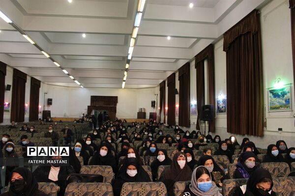 محفل انس با قرآن در اداره آموزش و پرورش ناحیه