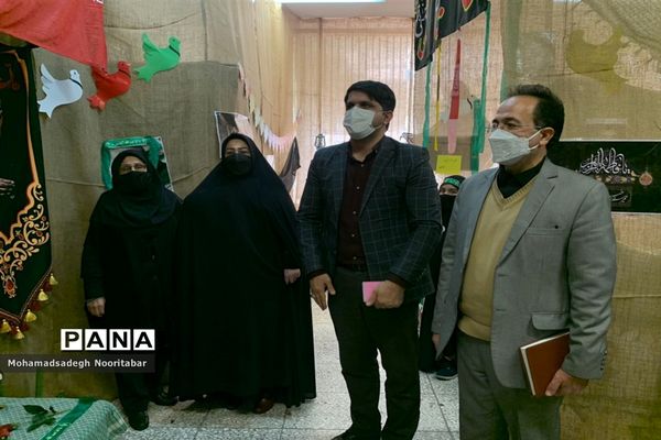 نمایشگاه « از مدرسه تا بقیع» در منطقه ۱۵