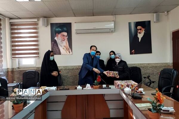 تقدیر از برگزیدگان مسابقه عکاسی جشنواره عذا در شهرستان قرچک