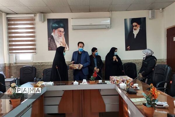 تقدیر از برگزیدگان مسابقه عکاسی جشنواره عذا در شهرستان قرچک