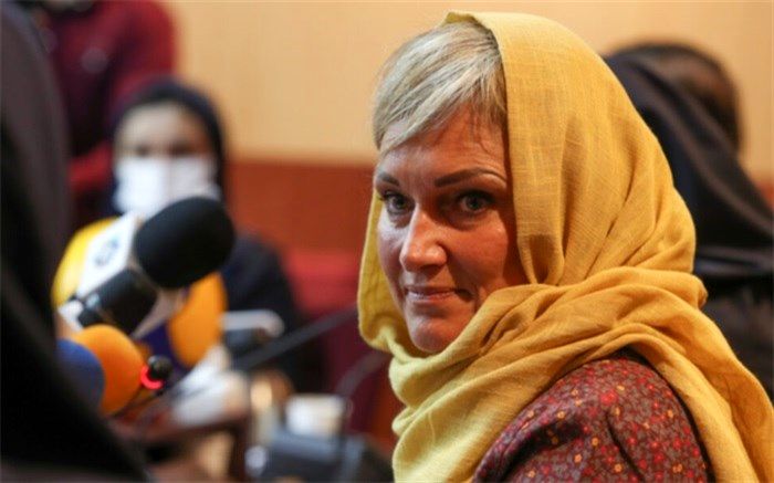 سرمربی والیبال زنان ایران تیتر رسانه‌های اروپایی شد