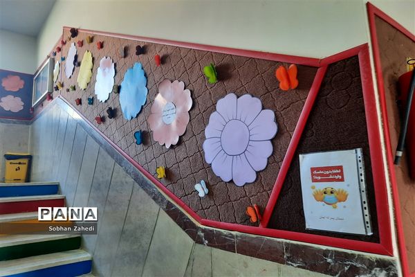 امتحانات حضوری  زیر سایه سنگین  کرونا در رودهن