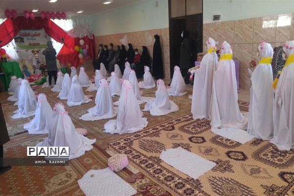 جشن عبادت دانش‌آموزان دبستان داراب‌گرد استان فارس