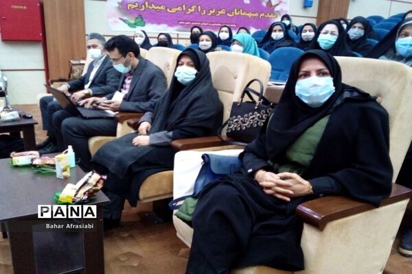 جلسه شورای آموزگاران آموزش مهارت‌های خود مراقبتی در رباط کریم