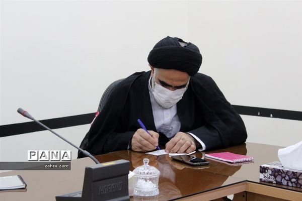 نشست شورای قرآنی آموزش و پرورش محمودآباد