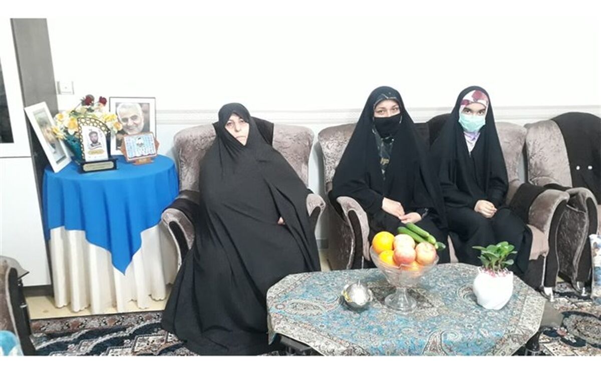 احترام به پدر و مادر و خانواده دوستی، از ویژگی‌های بارز مرتضی بود