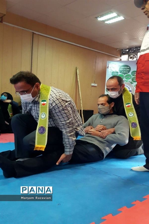 کارگاه مهارت آموزی مربیان پیشتاز ناحیه 7