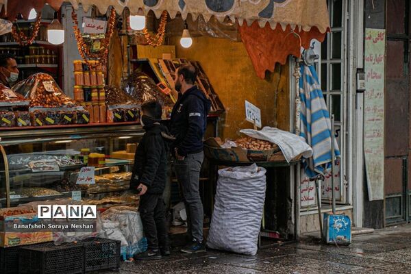 شیراز در یک روز بارانی