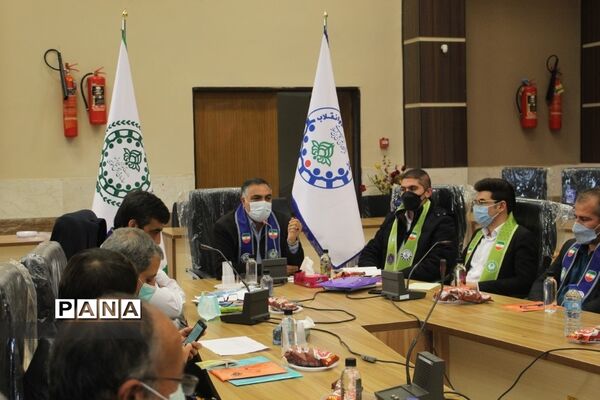 گردهمایی معاونان پرورشی و مسئولان سازمان دانش‌آموزی در استان چهارمحال و بختیاری