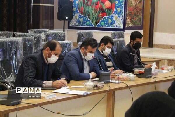 نشست خبری مدیرکل آموزش و پرورش استان چهارمحال و بختیاری