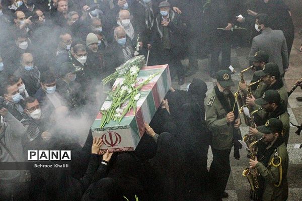 تشییع و تدفین پیکر دو شهید گمنام در محوطه وزارت کشور