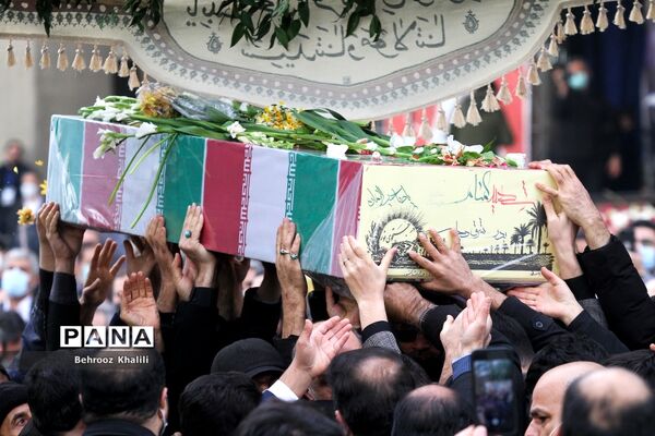 تشییع و تدفین پیکر دو شهید گمنام در محوطه وزارت کشور