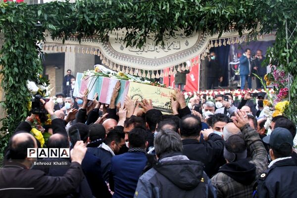 تشییع و تدفین پیکر دو شهید گمنام در محوطه وزارت کشور