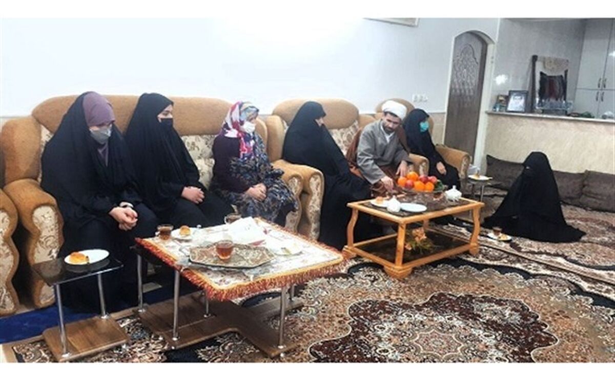 دیدار دانش‌آموزان آموزشگاه آیت‌الله سعیدی با همسر شهید «سلمان عسگری»