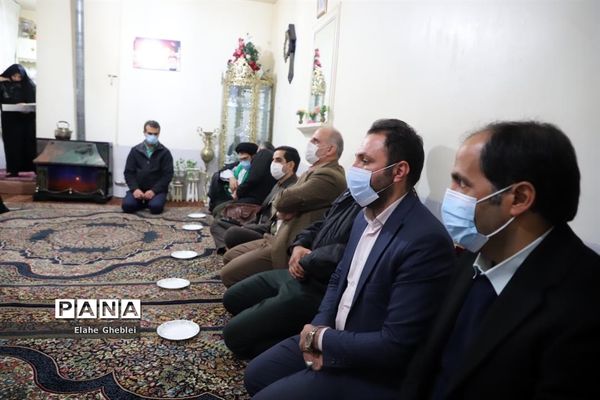 تجلیل مدیران قیامدشت از مقام‌ والای مادران و همسران‌شهدا