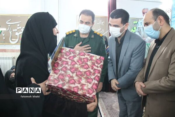 مراسم تکریم از مادران شهدا و وداع با پیکر شهید گمنام