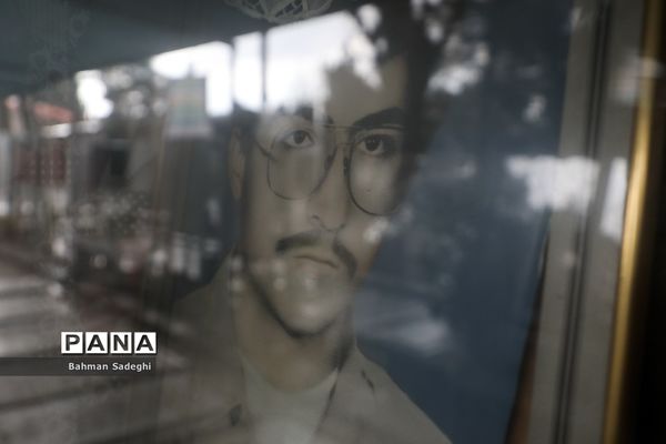 نگاه‌هایی که حرف می زنند