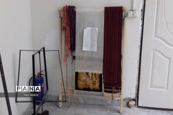 کارگاه و آموزشگاه فرش دستبافت و صنایع دستی و سنتی در ملارد