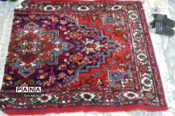 کارگاه و آموزشگاه فرش دستبافت و صنایع دستی و سنتی در ملارد