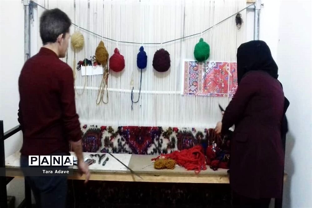 کارگاه و آموزشگاه فرش دستبافت و صنایع دستی و سنتی در ملارد