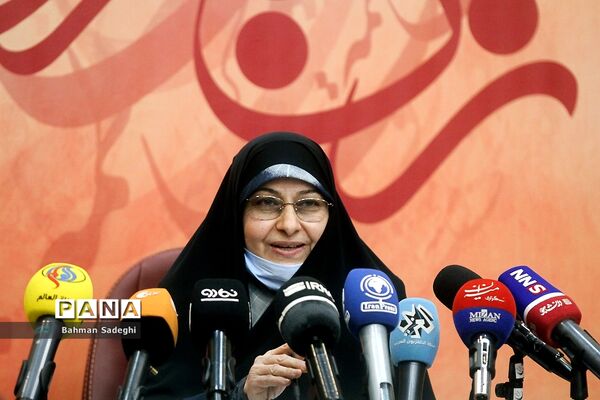نشست خبری رئیس ستاد بزرگداشت هفته مقام زن و روز زن