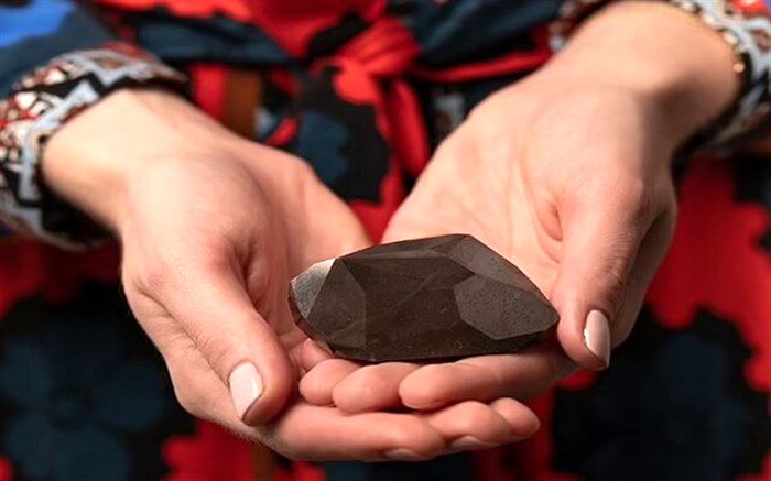 بزرگ‌ترین الماس سیاه جهان رونمایی شد