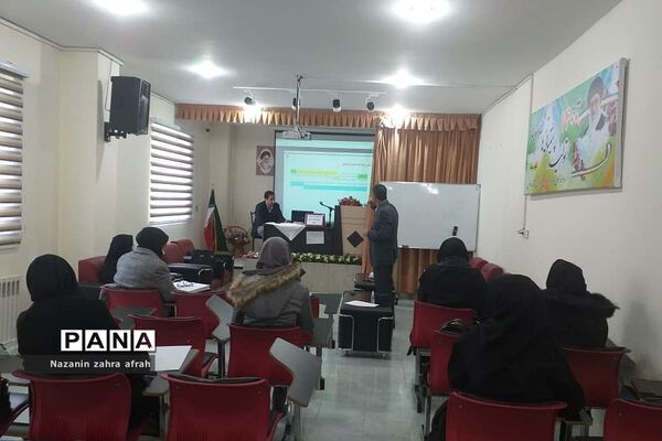 برگزاری کارگاه تئوری انتخاب در اتاق مشاوره، در آموزش و پرورش رودهن